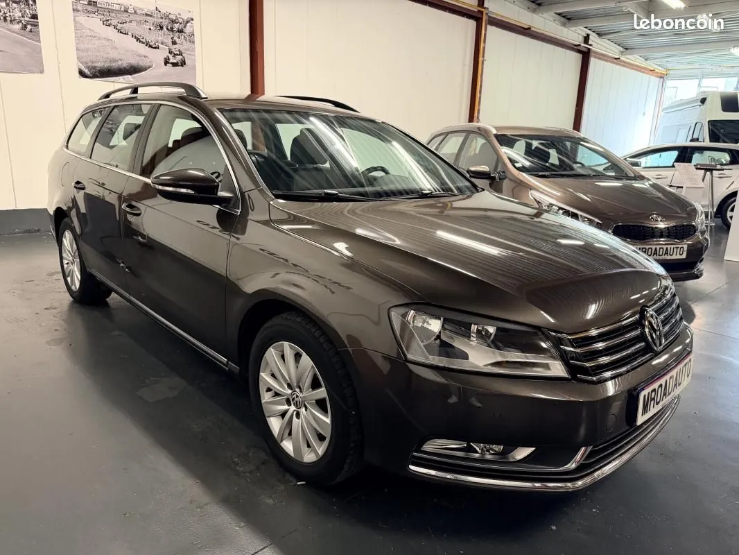 Volkswagen Passat 2013 photo 2