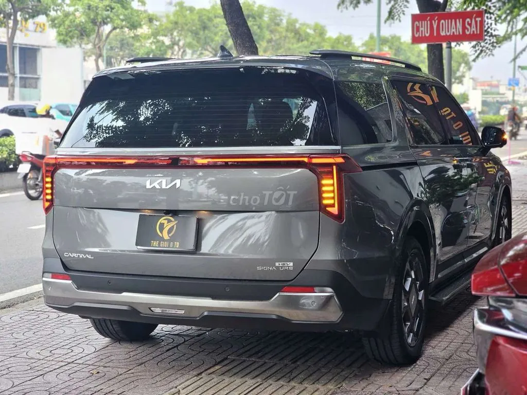 Kia Carnival 2025 photo 5