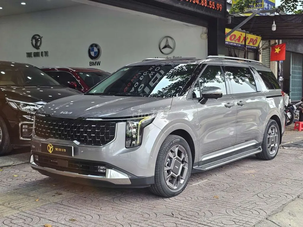 Kia Carnival 2025 photo 2