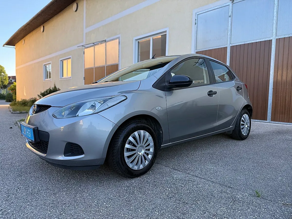 Mazda Mazda2