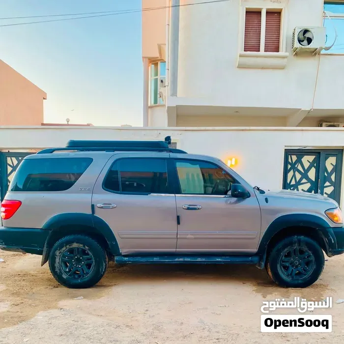 Toyota Sequoia 2004 photo 3