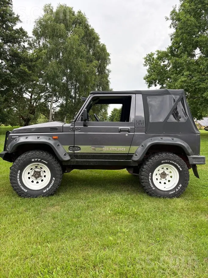 Suzuki Samurai 1998 photo 4