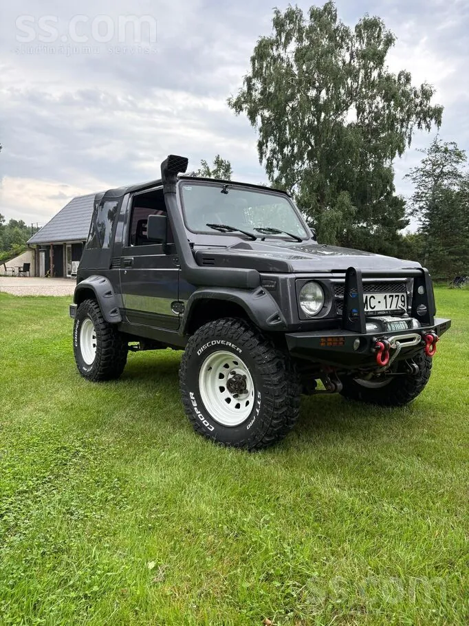 Suzuki Samurai 1998 photo 3