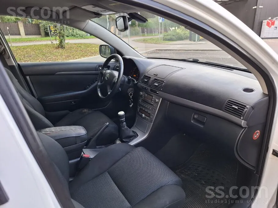 Toyota Avensis 2008 photo 5