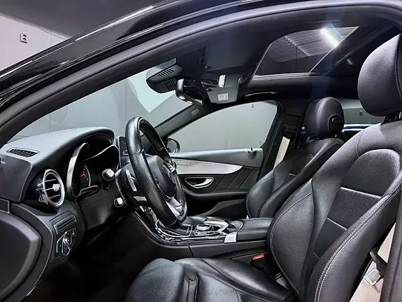 Mercedes-Benz C 300 2018 photo 5