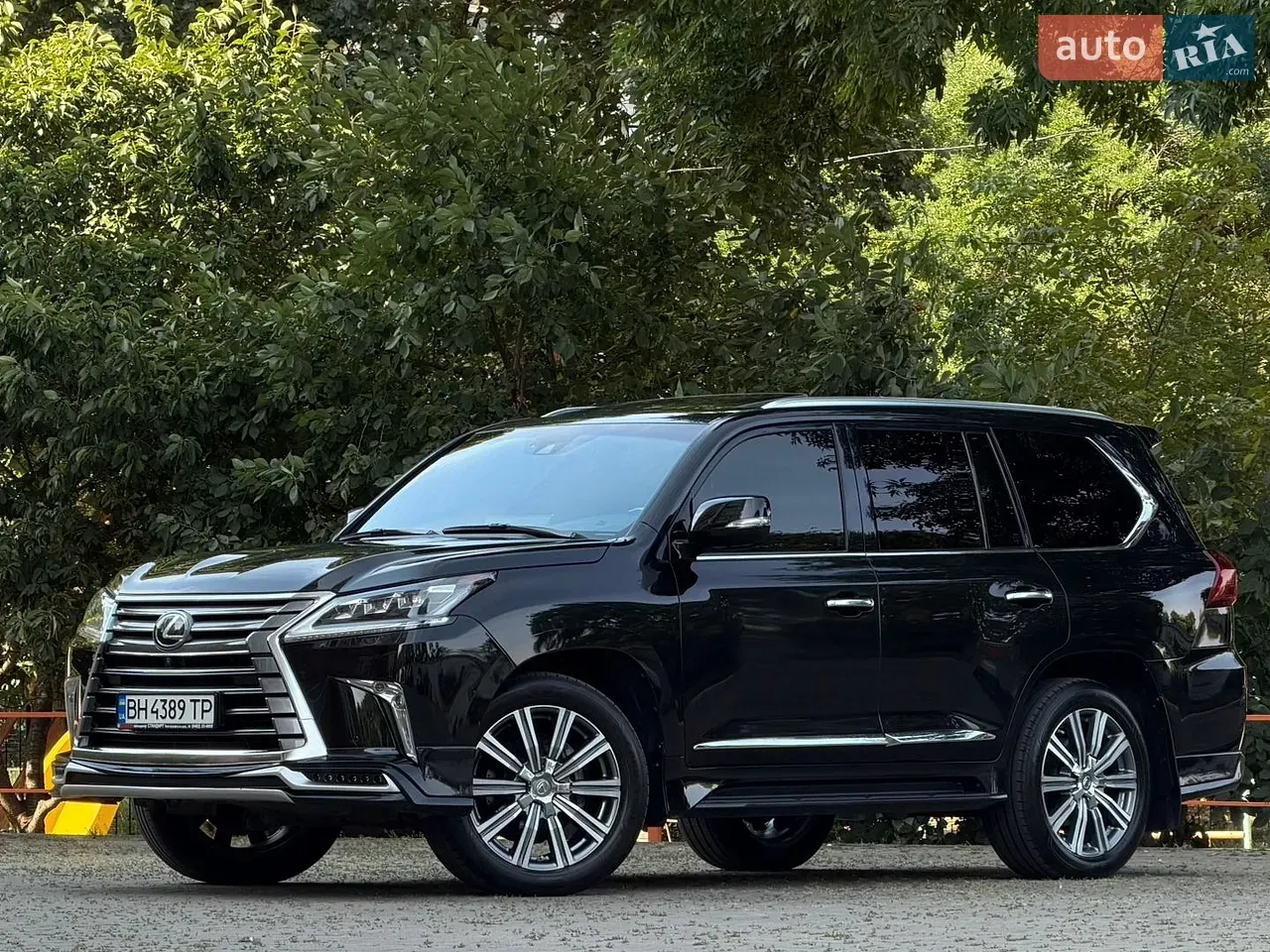 Lexus Lx 2016 photo 5