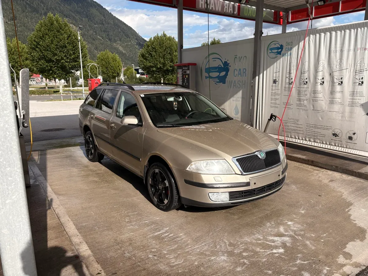 Skoda Octavia 2005 photo 3