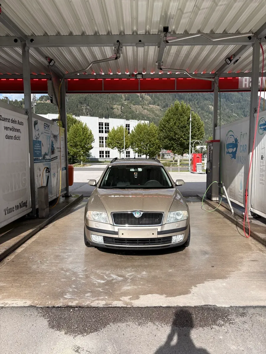 Skoda Octavia 2005 photo 2