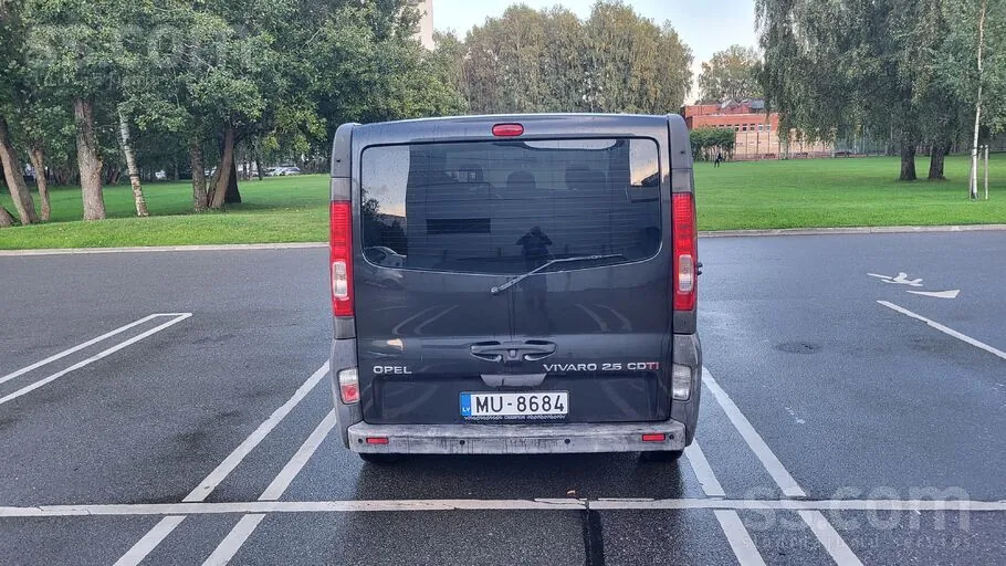Opel Vivaro 2009 photo 4