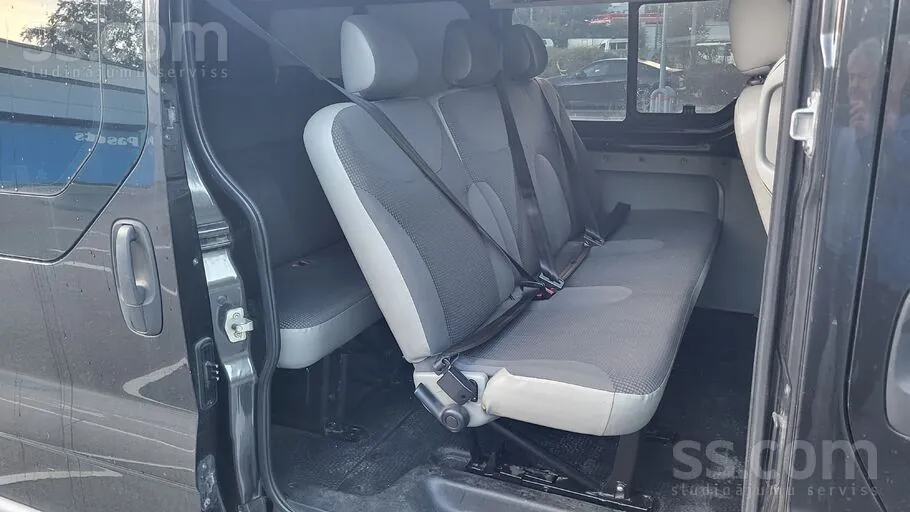 Opel Vivaro 2009 photo 5