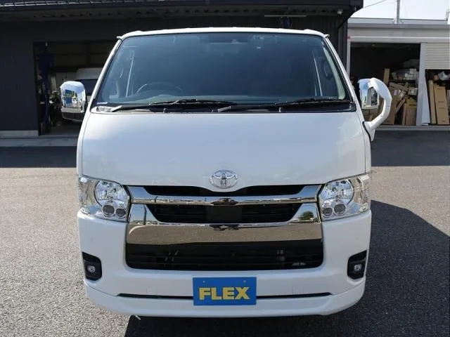 Toyota Hiace 2025 photo 5