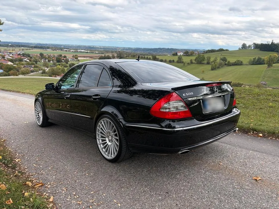Mercedes-Benz E500