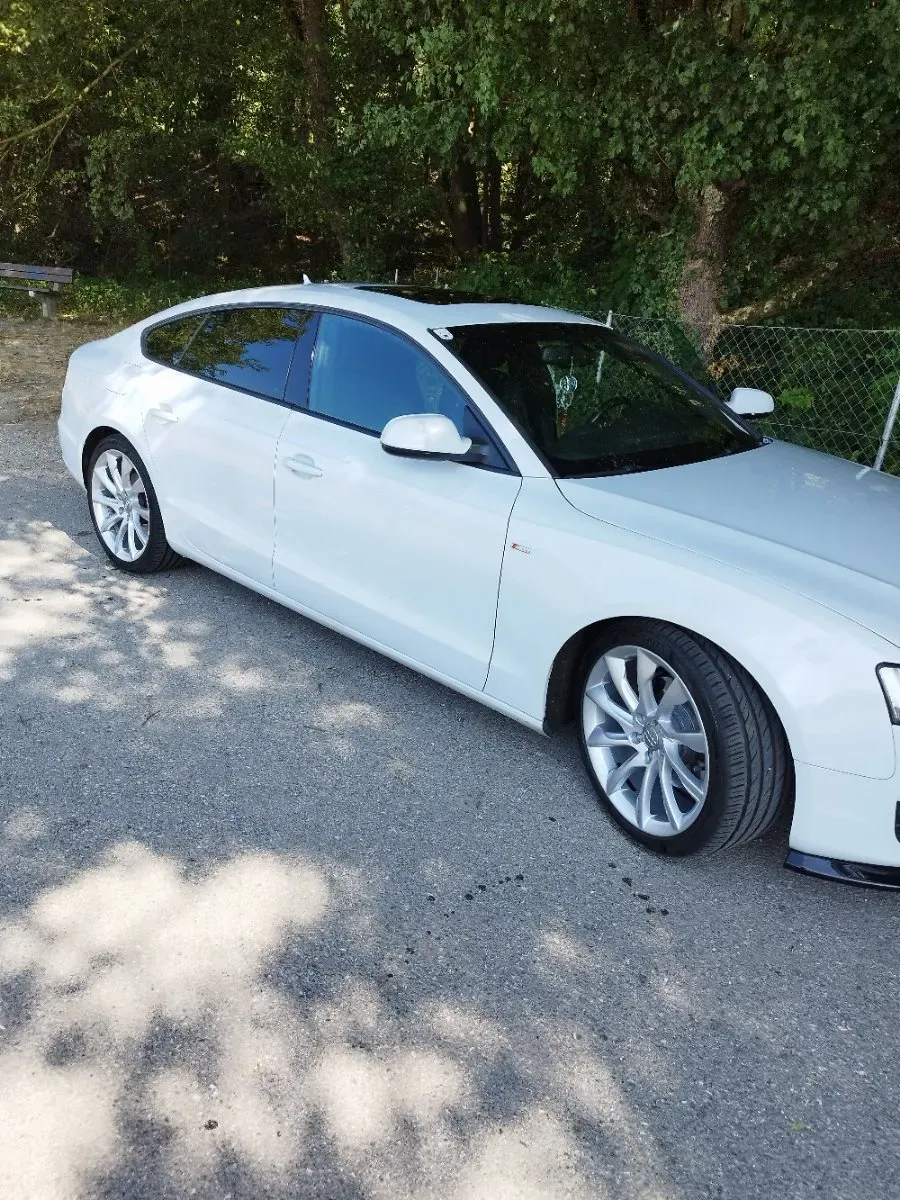 Audi A5 2011 photo 3