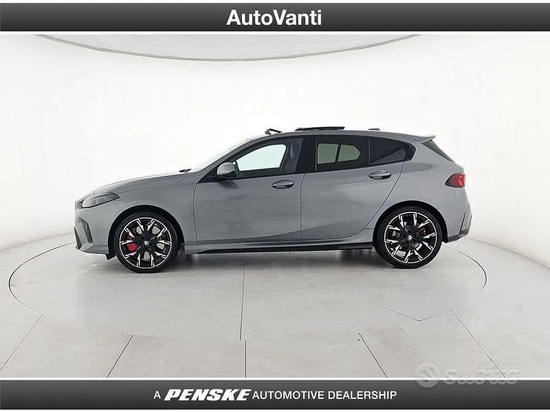 BMW 1 Series 2026 photo 2
