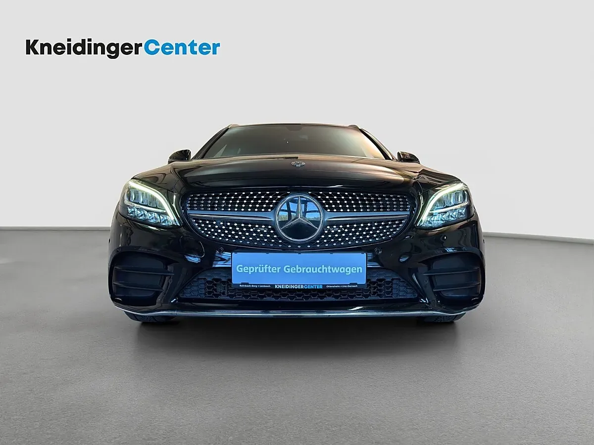 Mercedes-Benz C-Class 2020 photo 2