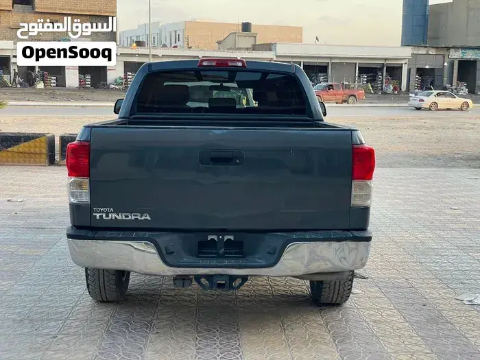 Toyota Tundra 2010 photo 3