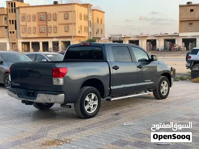 Toyota Tundra 2010 photo 4
