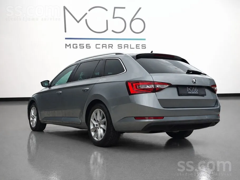 Skoda Superb 2017 photo 4
