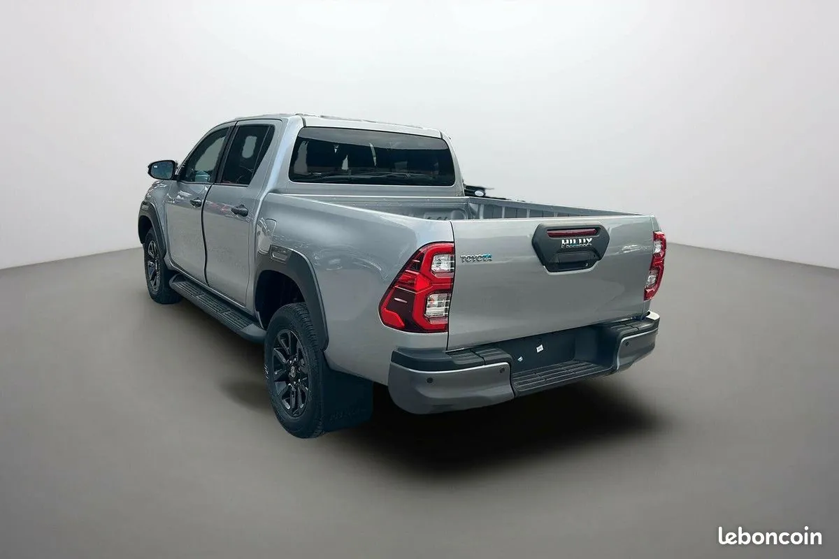 Toyota Hilux 2026 photo 2