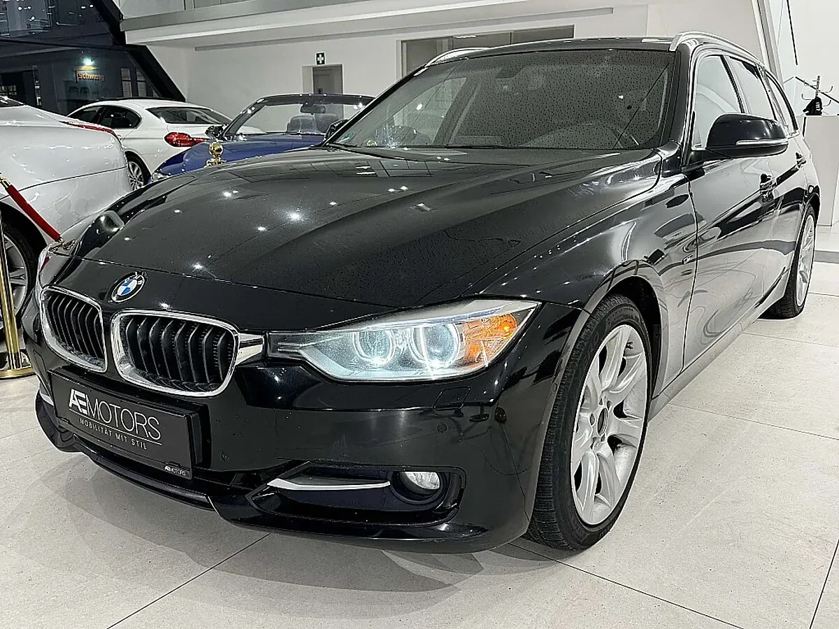 BMW 3 Series 2012 photo 2