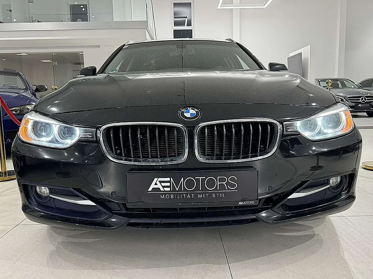 BMW 3 Series 2012 photo 3