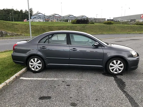 Toyota Avensis 2007 photo 2