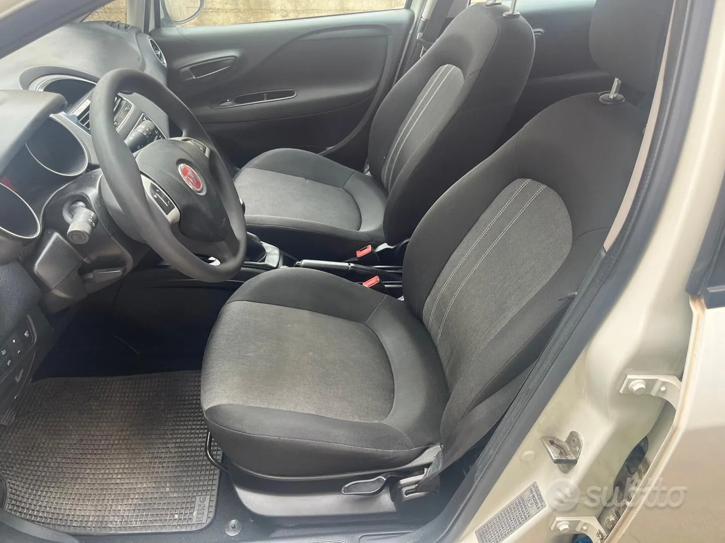 Fiat Punto 2014 photo 4