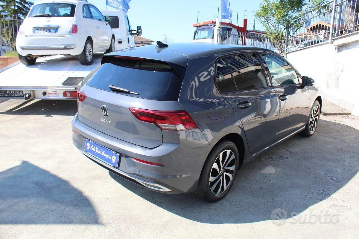 Volkswagen Golf 2023 photo 5