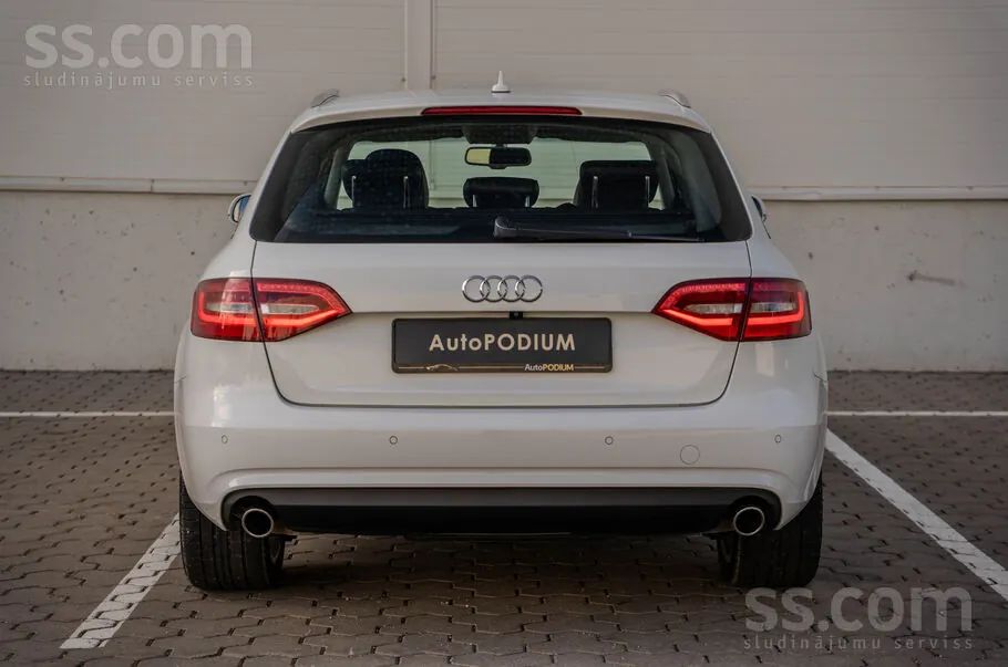Audi A4 2012 photo 5