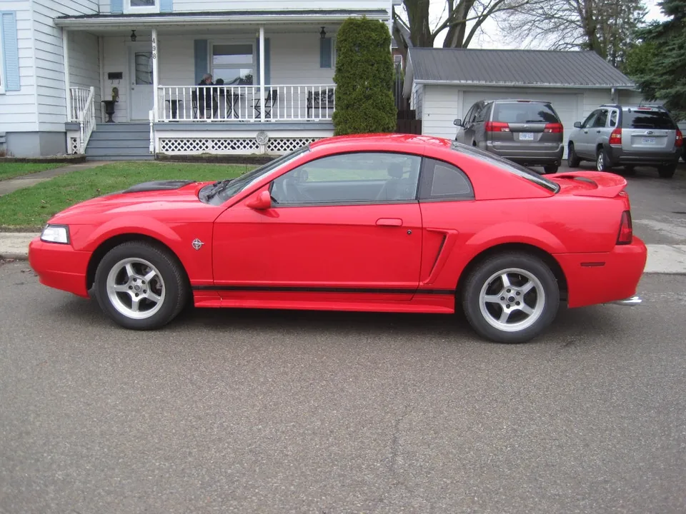 Ford Mustang 1999 photo 3