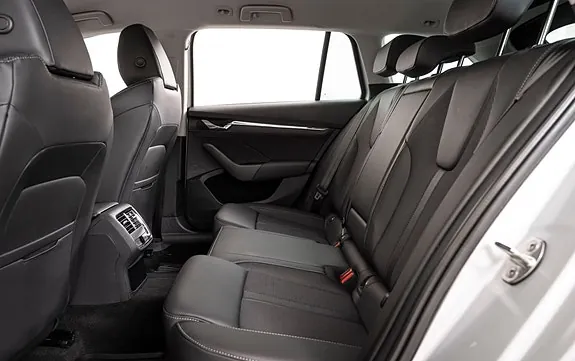 Skoda Octavia 2023 photo 4