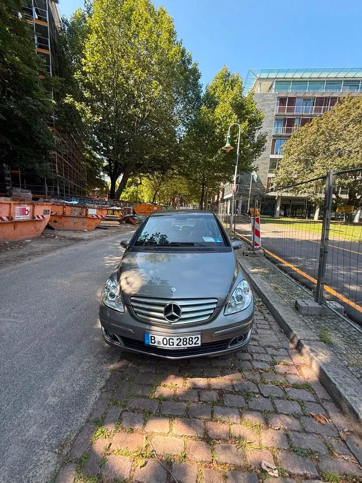 Mercedes-Benz B 170