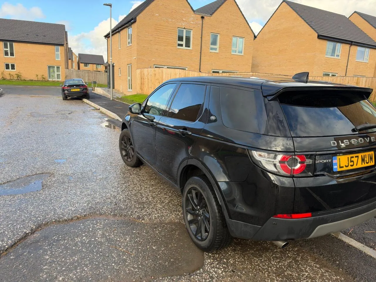 Land Rover Discovery Sport 2017 photo 3