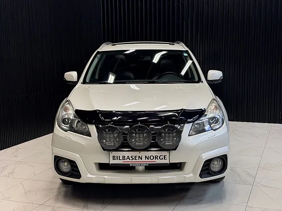 Subaru Outback 2014 photo 2