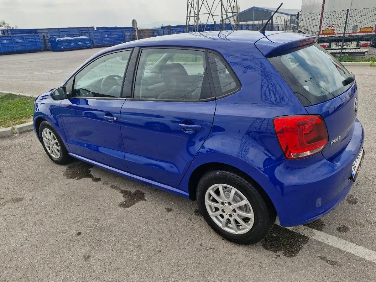 Volkswagen Polo 2010 photo 2