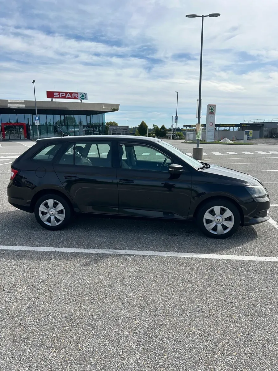 Skoda Fabia 2018 photo 3