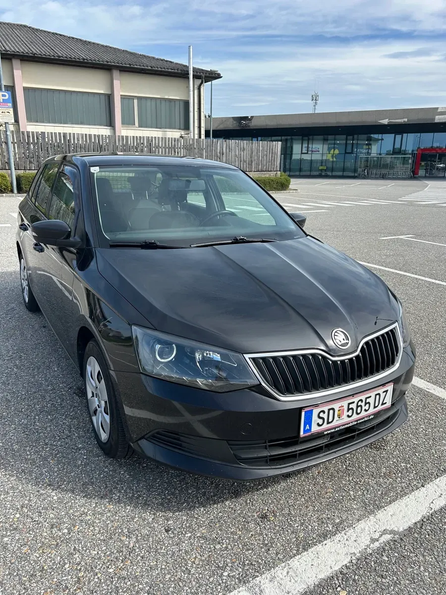 Skoda Fabia 2018 photo 2