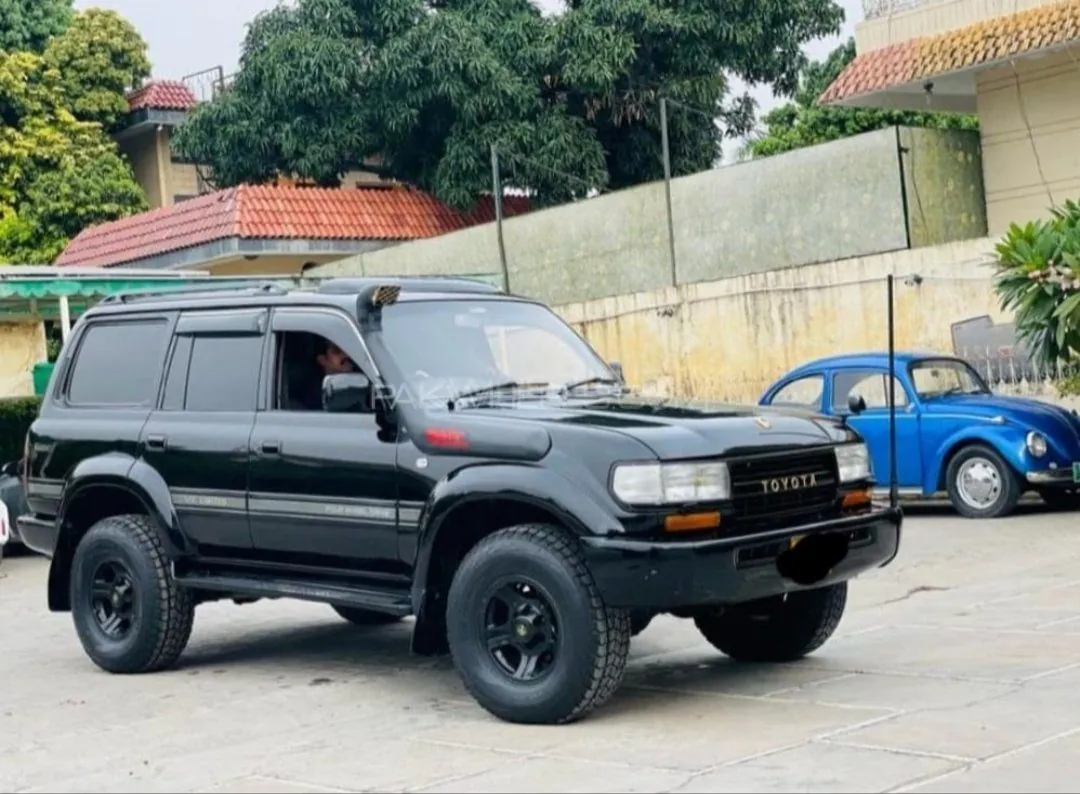 Toyota Land Cruiser