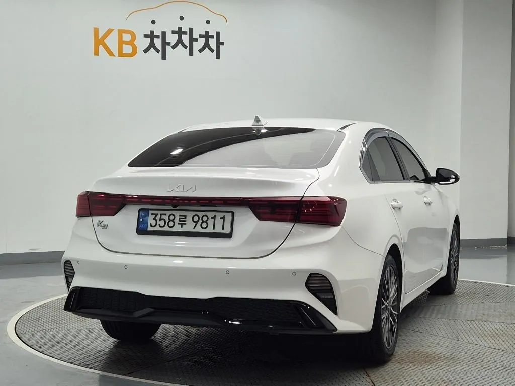 Kia K3 2022 photo 2