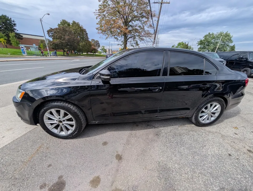 Volkswagen Jetta 2012 photo 2