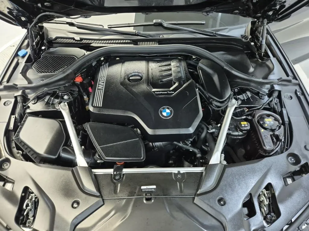 BMW 5 Series 2022 photo 5