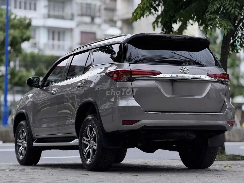 Toyota Fortuner 2022 photo 4