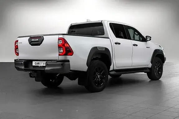 Toyota Hilux 2025 photo 5