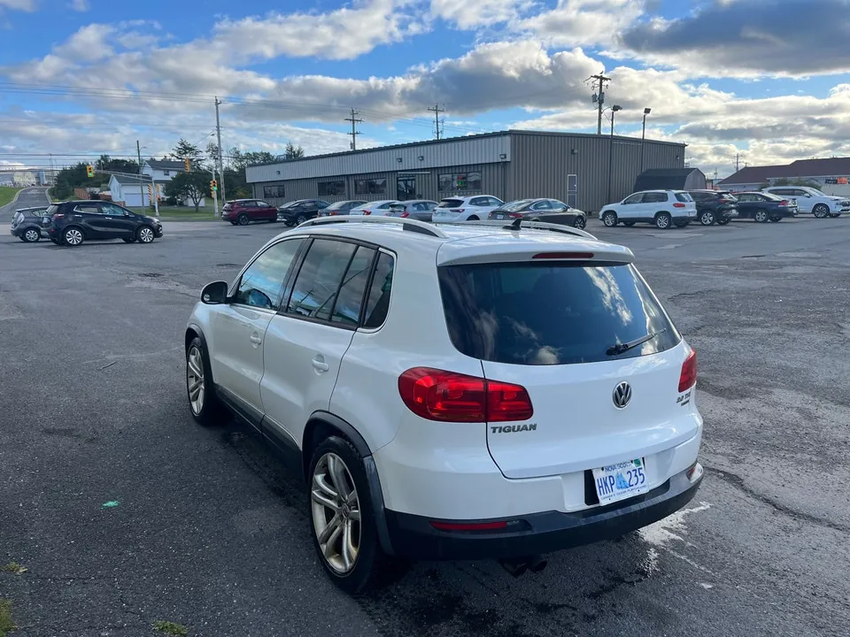 Volkswagen Tiguan 2012 photo 4