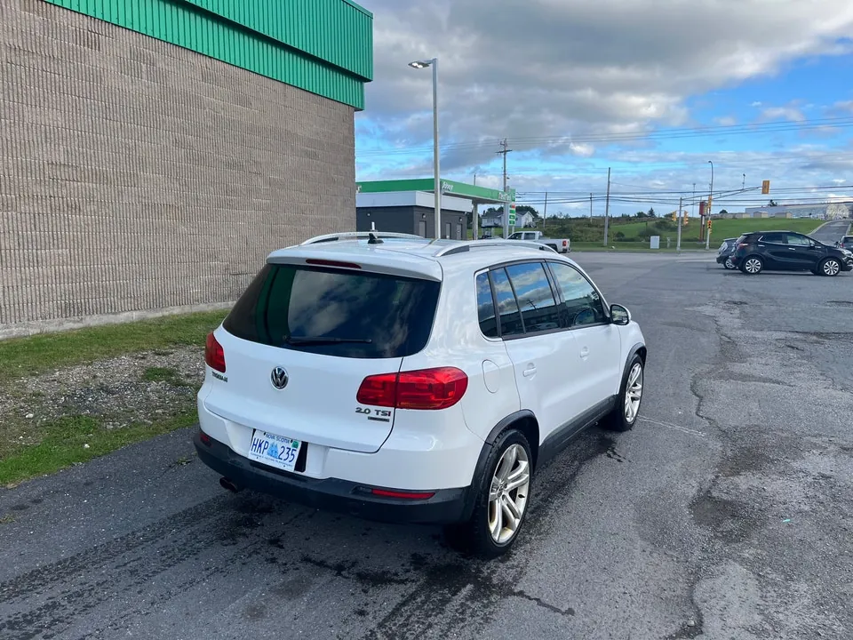 Volkswagen Tiguan 2012 photo 3