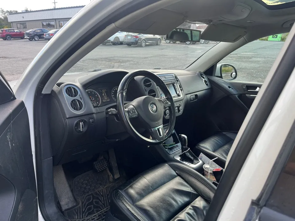 Volkswagen Tiguan 2012 photo 5