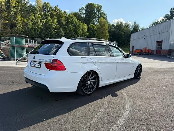 BMW 320D 2008 photo 4