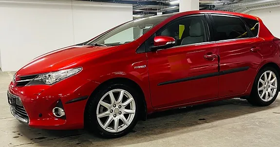 Toyota Auris 2015 photo 4
