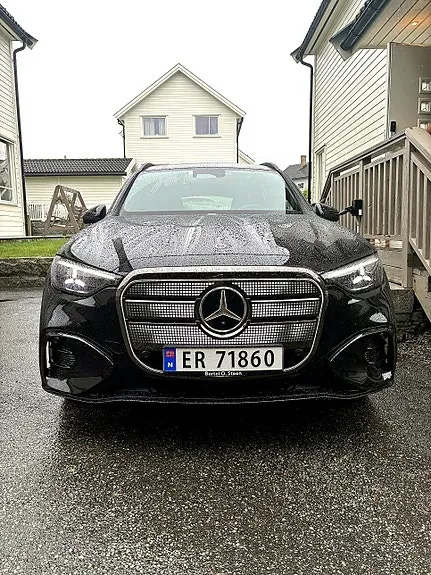 Mercedes-Benz Glc400 2027 photo 2