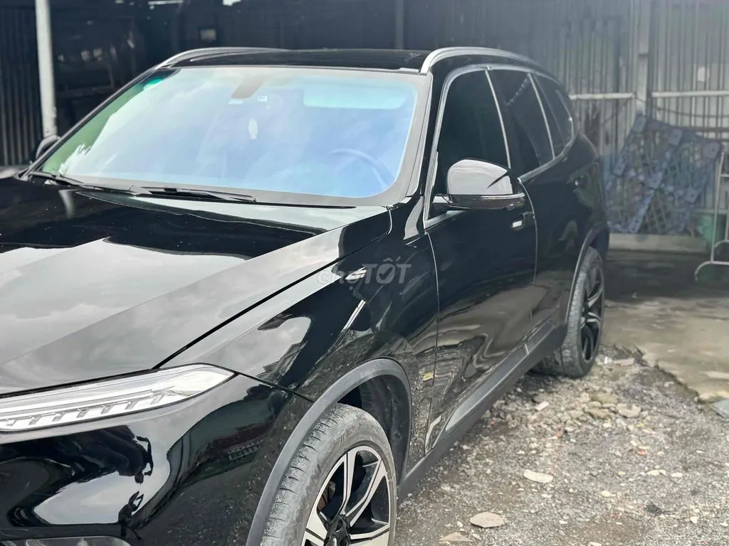 Vinfast Lux Sa Premium 2021 photo 2